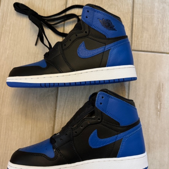 2017 AIR JORDAN 1 RETRO HIGH OG ROYAL SZE 4Y - Picture 4 of 6